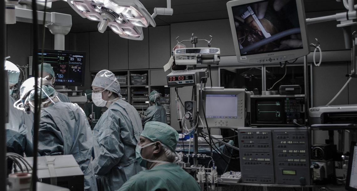 יותר מרק החלפת מפרק